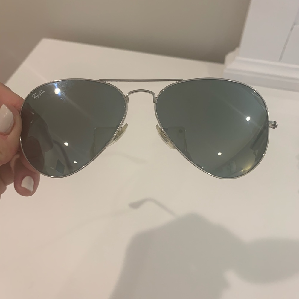 Ray-ban silver frame aviator sunglasses
